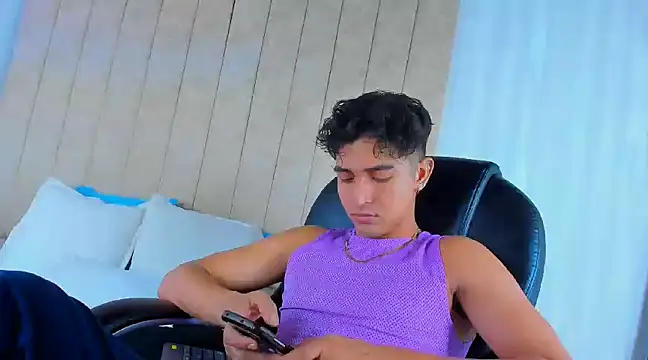 Snapshot of Muichiro_tokito1 chatting on 03/05/25, 03:40 Muichiro tokito1 online show from 03/05/25, 03:40