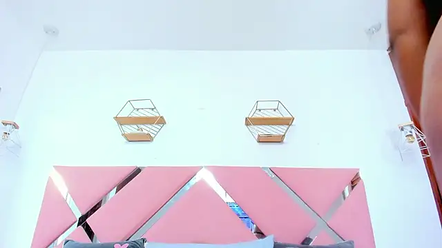 Snapshot of nahomygrey_ chatting on 02/08/26, 07:50 nahomygrey online show from 02/08/26, 07:50