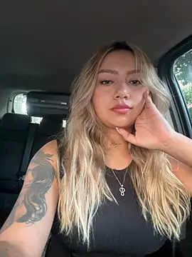 amanda-medrano1 online show from 02/05/26, 01:38