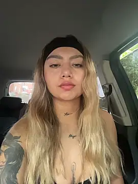 amanda-medrano1 online show from 03/26/26, 03:06