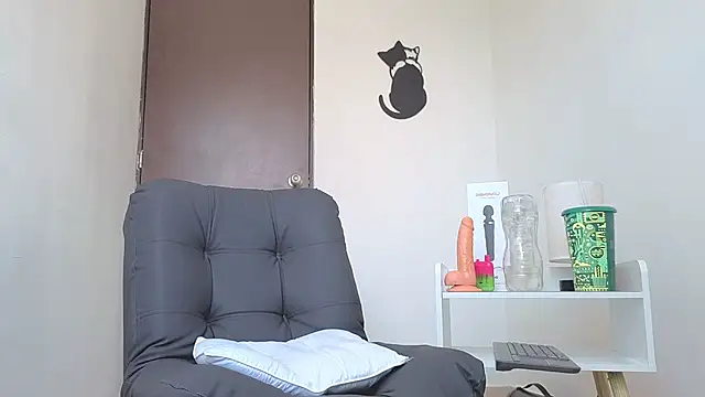 Saturno v online show from 10/24/25, 02:35