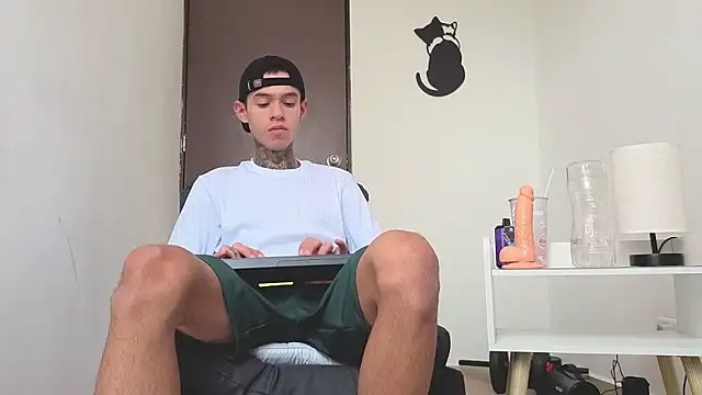 Saturno v online show from 11/13/25, 10:36