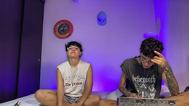 Saturno v online show from 04/28/26, 02:27