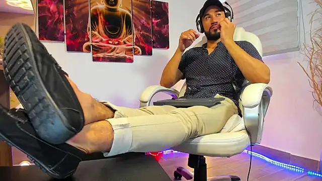 alessandro wye online show from 02/28/25, 11:47