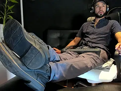 alessandro wye online show from 10/24/25, 03:03