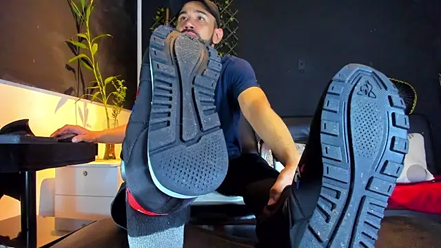 alessandro wye online show from 02/17/26, 02:52