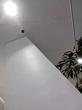 Miia grand online show from 12/17/24, 06:42