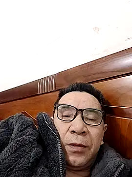 Snapshot of yjw6688 chatting on 02/23/26, 12:19 yjw6688 online show from 02/23/26, 12:19