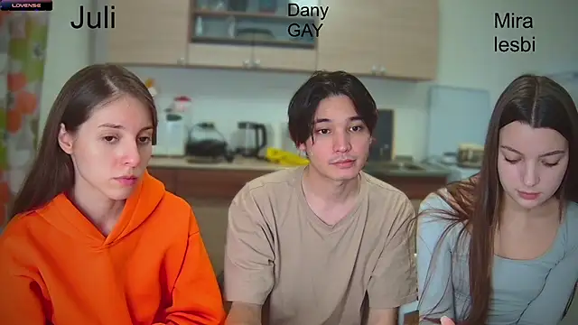 fcjuicy pussy online show from 01/19/25, 04:25