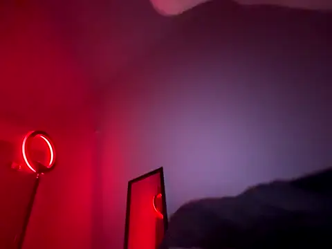 Snapshot of PointingPetrol chatting on 11/15/25, 07:49 PointingPetrol online show from 11/15/25, 07:49