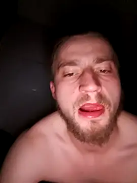 wariacik0024 online show from 12/22/25, 01:46