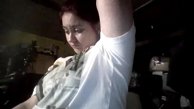 Snapshot of lilbishmiss chatting on 05/27/26, 08:44 lilbishmiss online show from 05/27/26, 08:44