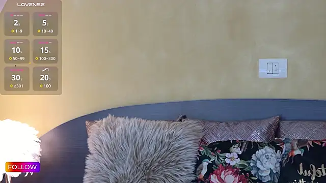 Snapshot of Sarah-Hart chatting on 01/27/25, 05:14 Sarah-Hart online show from 01/27/25, 05:14