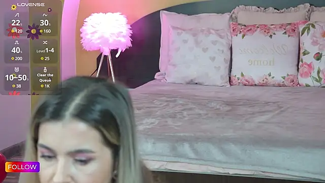 Snapshot of Sarah-Hart chatting on 02/11/25, 05:47 Sarah-Hart online show from 02/11/25, 05:47