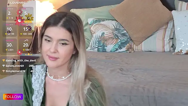 Snapshot of Sarah-Hart chatting on 03/04/25, 08:24 Sarah-Hart online show from 03/04/25, 08:24