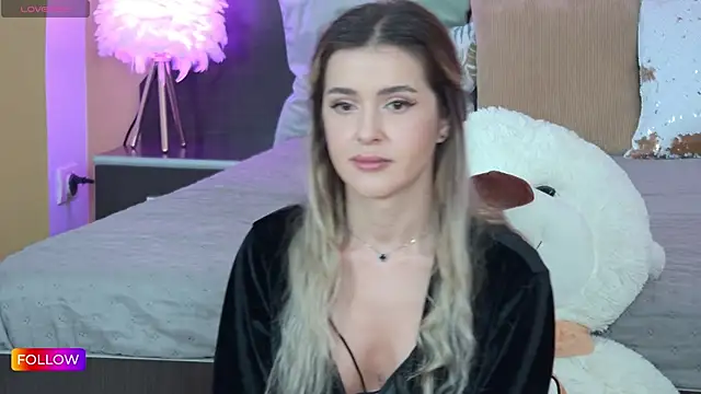 Snapshot of Sarah-Hart chatting on 03/06/25, 09:47 Sarah-Hart online show from 03/06/25, 09:47