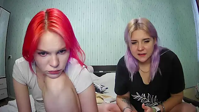ChrisGirls online show from 12/07/24, 12:35