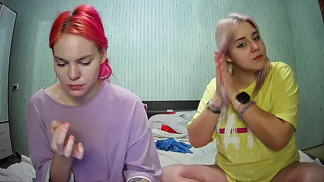 ChrisGirls online show from 12/20/24, 02:16