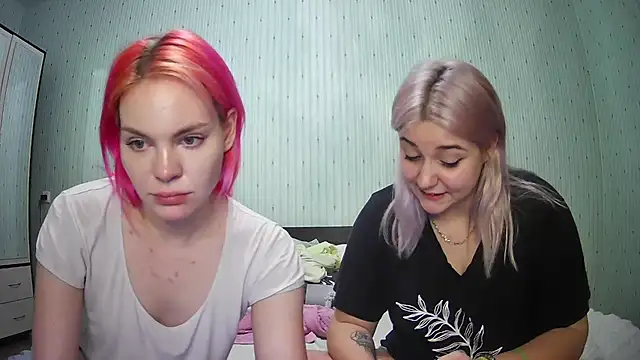 ChrisGirls online show from 12/29/24, 01:49