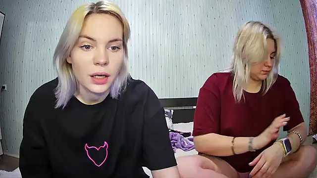 ChrisGirls online show from 01/20/25, 10:07