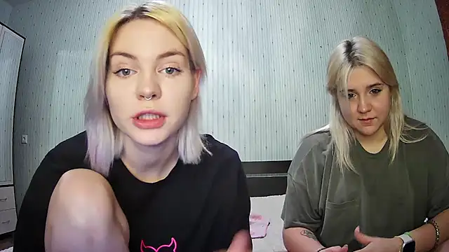 ChrisGirls online show from 01/22/25, 03:18