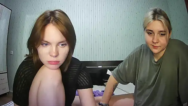 ChrisGirls online show from 02/01/25, 05:26