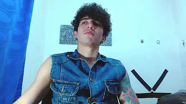 targuerian22 online show from 12/23/24, 01:40