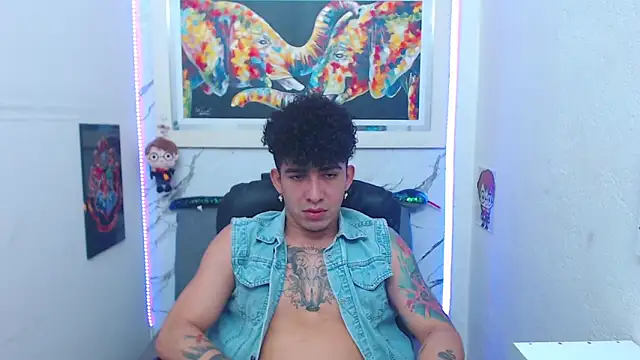 targuerian22 online show from 11/30/25, 02:37