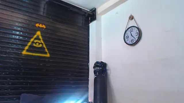 targuerian22 online show from 12/18/25, 09:21