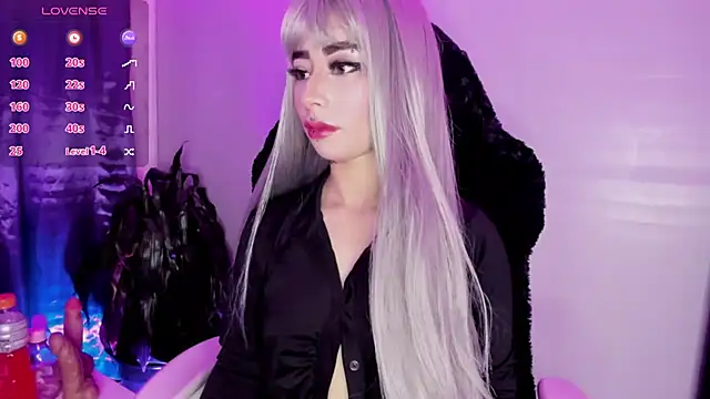 hanna  azumi online show from 02/02/25, 02:59