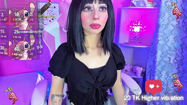 hanna  azumi online show from 11/10/25, 01:37