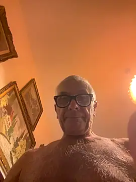 4n4l1zz4m1 online show from 11/02/25, 12:46