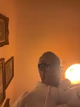 4n4l1zz4m1 online show from 12/16/25, 06:35