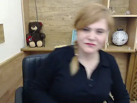 DaniellaKiss online show from 03/27/26, 07:24