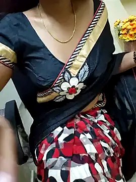 Snapshot of Roja-Telugu777 chatting on 02/11/25, 11:44 Roja-Telugu777 online show from 02/11/25, 11:44