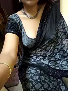 Snapshot of Roja-Telugu777 chatting on 02/13/25, 11:06 Roja-Telugu777 online show from 02/13/25, 11:06