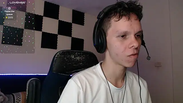 bryamado69 online show from 11/12/25, 12:22