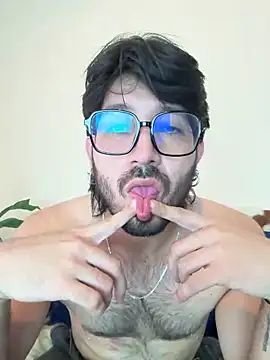 Snapshot of Ackerman_Eren_ chatting on 01/19/25, 07:37 Ackerman Eren  online show from 01/19/25, 07:37