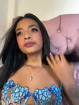 Laura fernandezII online show from 02/03/25, 07:31