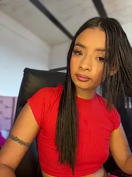 Laura fernandezII online show from 02/06/25, 03:41