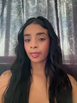 Laura fernandezII online show from 03/11/25, 06:52