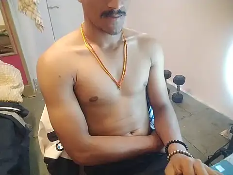 vicky0805 online show from 10/31/25, 08:15