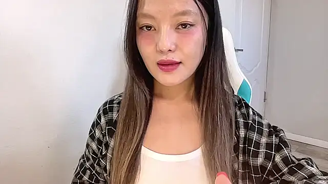 Risalynn online show from 12/17/24, 03:50