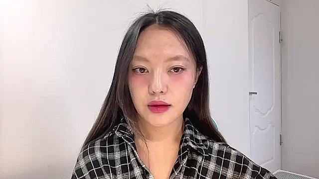 Risalynn online show from 12/18/24, 03:37