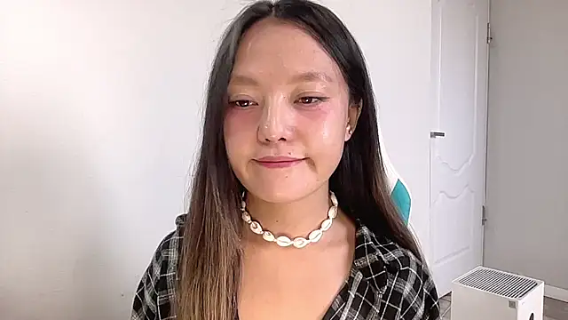 Risalynn online show from 12/18/24, 06:43