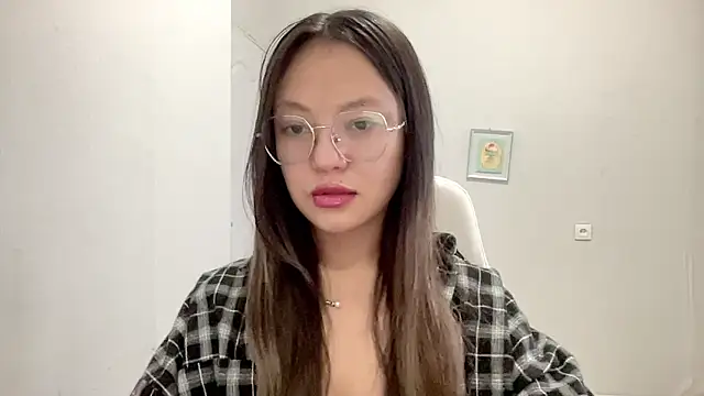 Risalynn online show from 01/30/25, 02:49