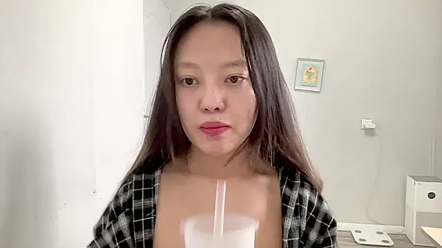 Risalynn online show from 02/13/25, 03:29