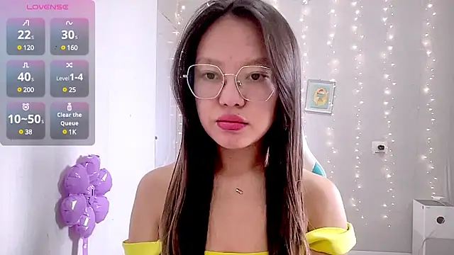 Risalynn online show from 03/22/25, 04:14