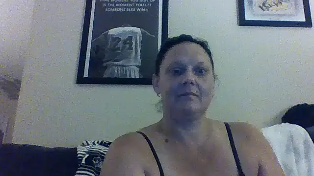 Snapshot of lilsexy83 chatting on 07/26/26, 12:01 lilsexy83 online show from 07/26/26, 12:01