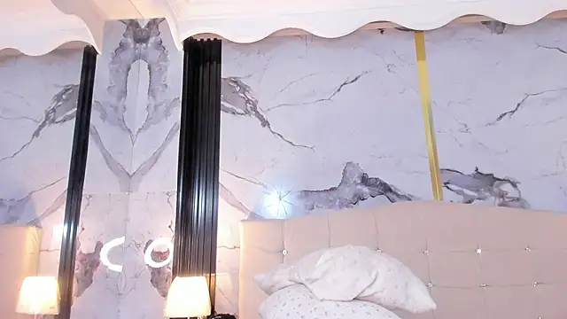 Princess Violett online show from 02/01/25, 04:33